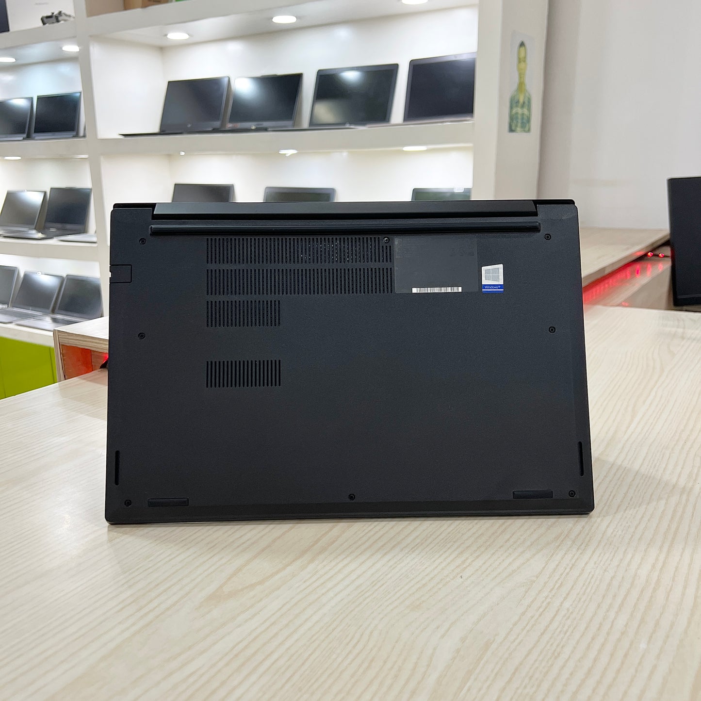 Lenovo ThinkPad E15 - Core i5-10ème génération - 256Go SSD - 08Go DDR4 - 15,6" FHD