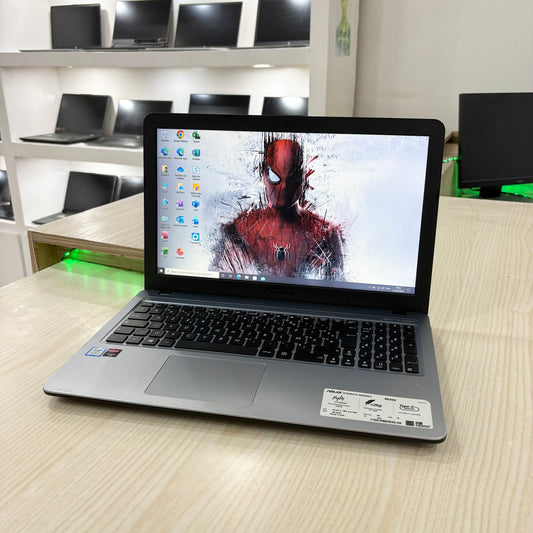 Asus X540UP- Core i7-7ème - NVIDIA- Amd Radeon HD 8500M 2Go dédiée - 08Go DDR4 - 256Go SSD- 15,6" FHD