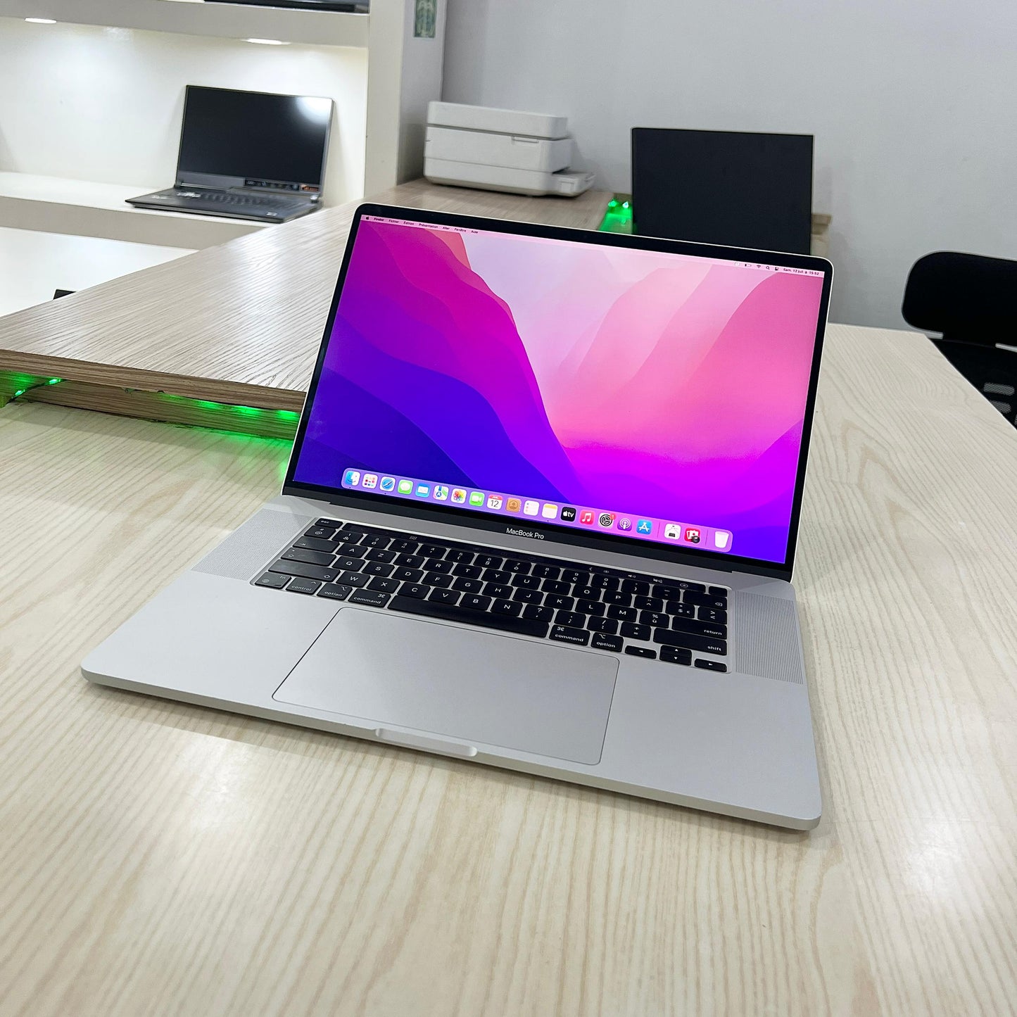 MacBook Pro 2019 - Core i9 - 32Go - 512Go SSD - 16" 3K - Touch Bar - Touch ID