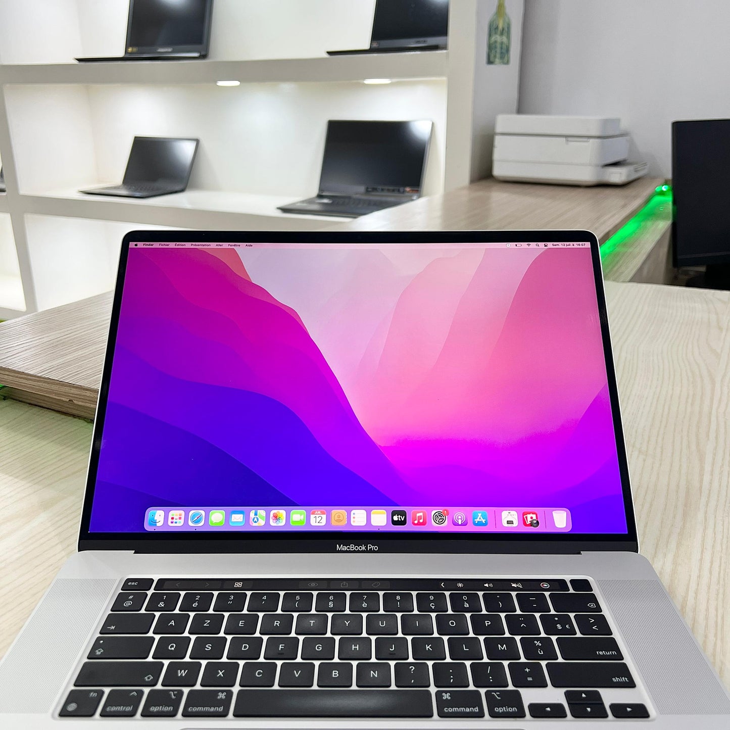 MacBook Pro 2019 - Core i9 - 32Go - 512Go SSD - 16" 3K - Touch Bar - Touch ID