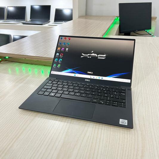 DELL XPS 13 7390 - Core i7-10ème - 16Go DDR4 - 512Go SSD - 13,3" FHD - Haut de gamme