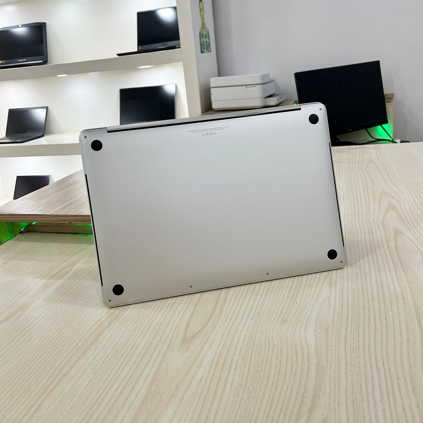 MacBook Pro 2019 - Core i9 - 32Go - 512Go SSD - 16" 3K - Touch Bar - Touch ID