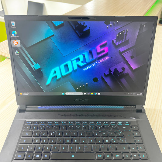 Gamer AORUS 15 9KF - Core i5-12ème génération - NVIDIA GeForce RTX 4060 8Go dédiée - 08Go DDR5 - 512Go SSD - 15,6"FHD 240Hz