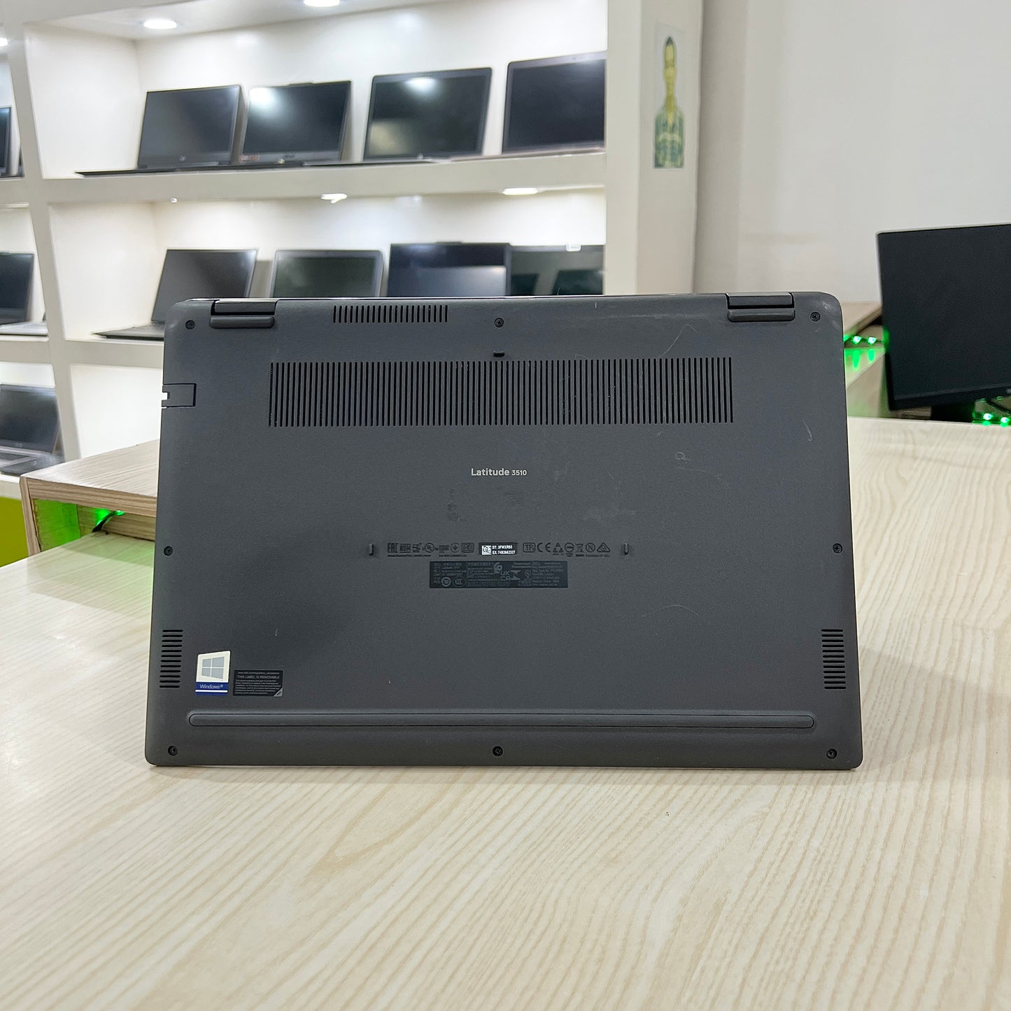 Dell latitude 3510- Core i3-10ème génération - 256Go SSD - 08Go DDR4 - 13,3" FHD