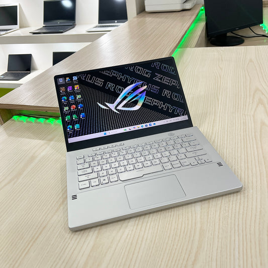 Gamer Asus Rog Zephyrus G14 GA401IV Amd Ryzen 9 4900HS (Core i9 10ème) Gén, RTX 2060 6Go dédiée, 16Go DDR4, 1 téra SSD, 14" 120Hz