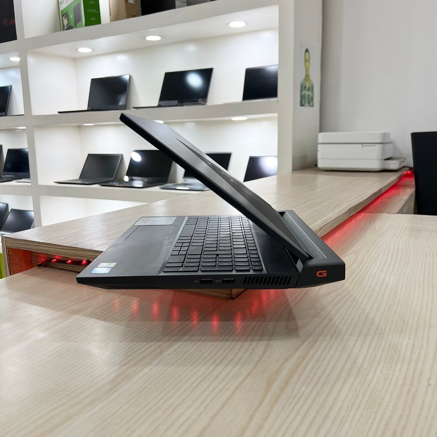 Gamer Dell G15 5511 Core i7 11ᵉ Génération, RTX 3060 6Go dédiée, 16Go DDR4, 512 SSD, 15,6" FHD 165Hz