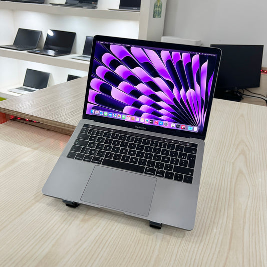 MacBook Pro année 2017 - Core i5 - 16Go DDR3- 512Go SSD - 13,3" 2,5K