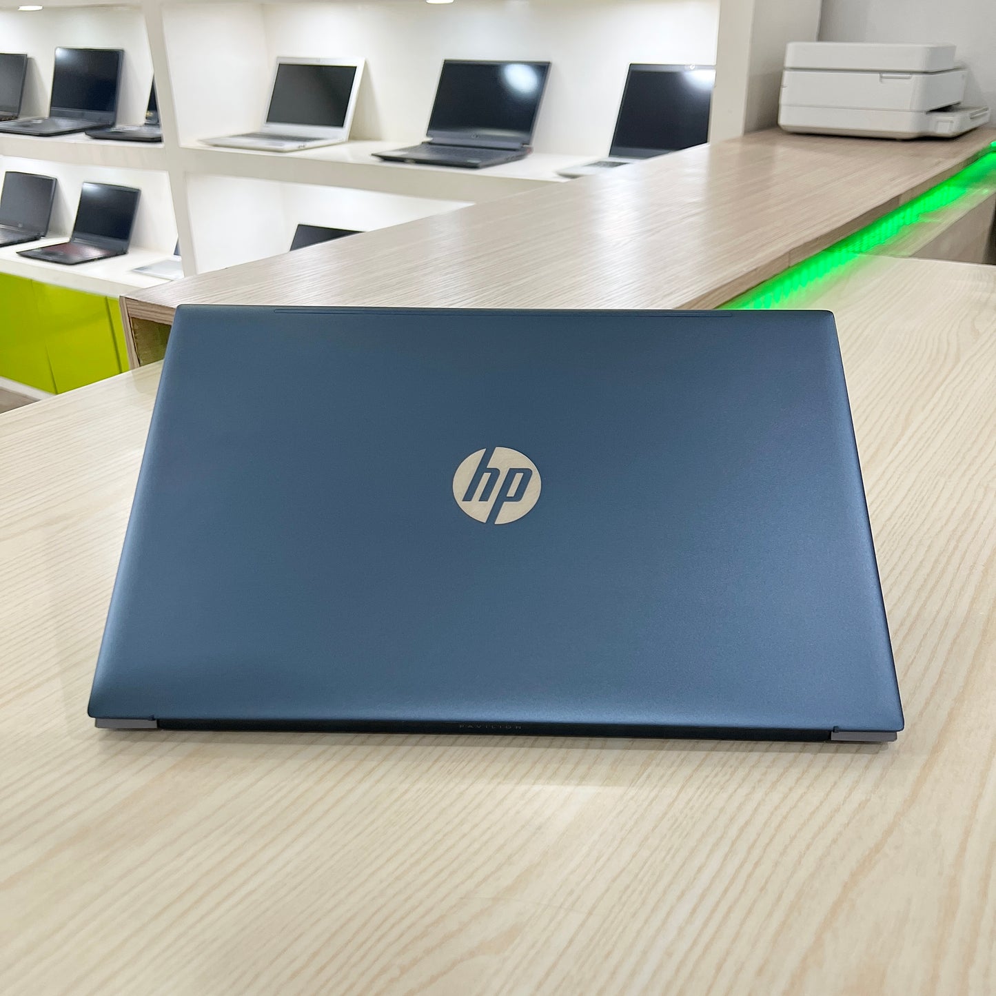 Hp pavilion laptop 15-eg2xxx
 - Core i5-12ème génération - 512Go SSD - 16Go DDR4 - 15,6" FHD