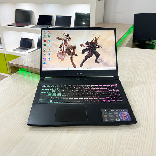 Gamer MSI Katana 15 B12VFK
-  Core i7-12ème Génération - RTX 4060 8Go dédiée - 16Go DDR5 - 512Go SSD - 15,6"FHD 144Hz