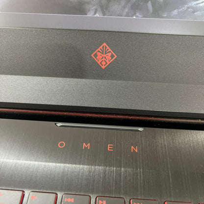 Gamer HP OMEN 17-an0xx - Core i7-7ème génération - NVIDIA GeForce GTX 1070 8Go dédiée - 16Go DDR4 - 256Go SSD & 1 Téra HDD - 17" FHD