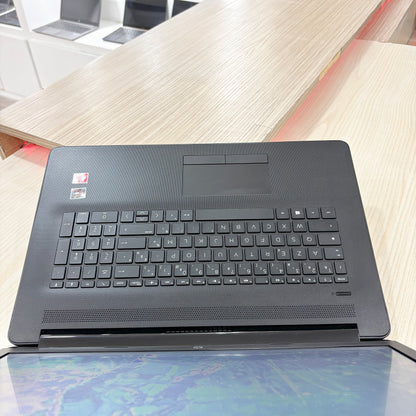 Hp Laptop 17-ca1xxx
 - Amd Ryzen 7 3700U (core i7-8ème génération)- 256Go SSD - 08Go DDR4 - 17" FHD