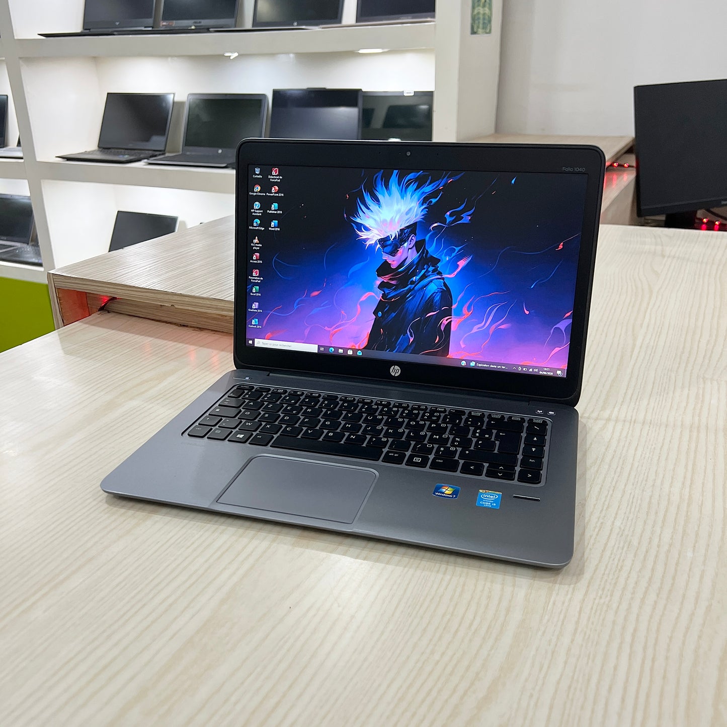HP EliteBook folio 1040 G2  - Core i5-5ème - 08Go DDR3 - 256Go SSD - 14" FHD