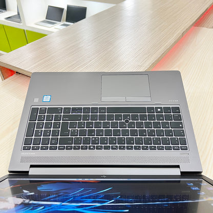 HP ZBook 15u G6  - Core i7-8ème génération, Amd Radeon WX3200, 08Go DDR4, 256Go SSD, 15,6" FHD
