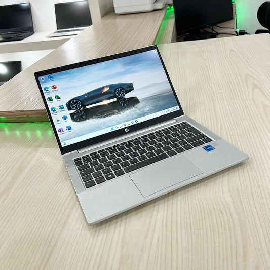 HP ProBook 430 G8 - Core i5-11ème - 16Go DDR4 - 256Go SSD - 13,3" FHD
