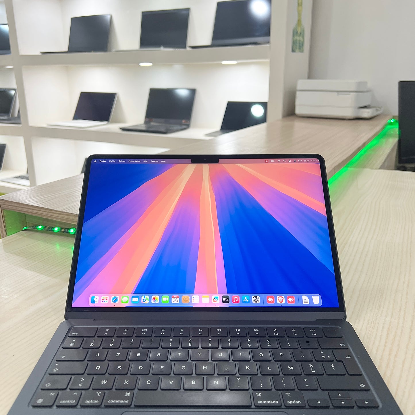 MacBook Air année 2022- Puce M2 - 08Go DDR4- 256Go SSD - 13,6" 2K