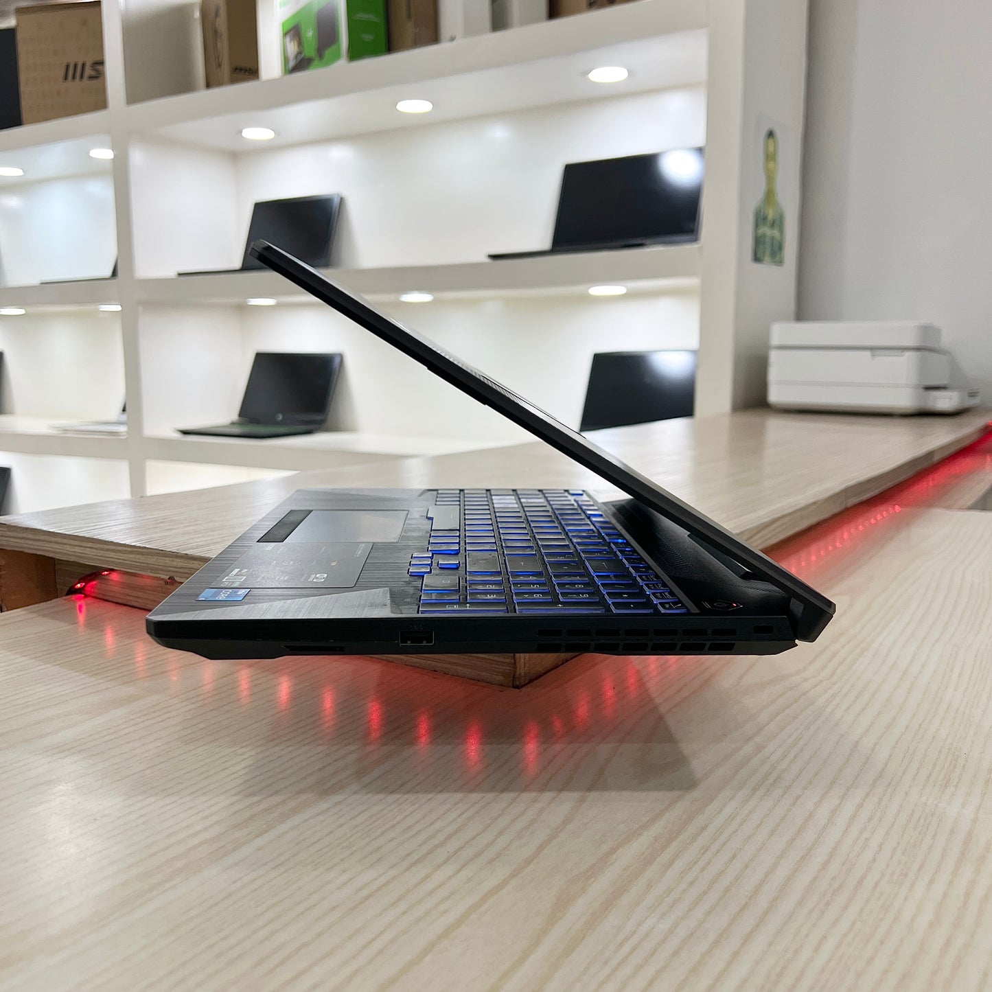 Gamer Asus TUF F15 FX506HCB   -  Core i5-11ème Génération - RTX 3050 4Go dédiée - 08Go DDR4 - 512Go SSD - 15,6"FHD 144Hz