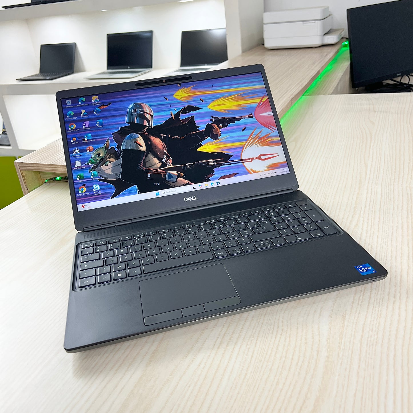 Gamer Dell Précision 7560
-  Core i7-11ème Génération - NVIDIA T1200 4Go dédiée - 16Go DDR4 - 512Go SSD - 15,6"FHD