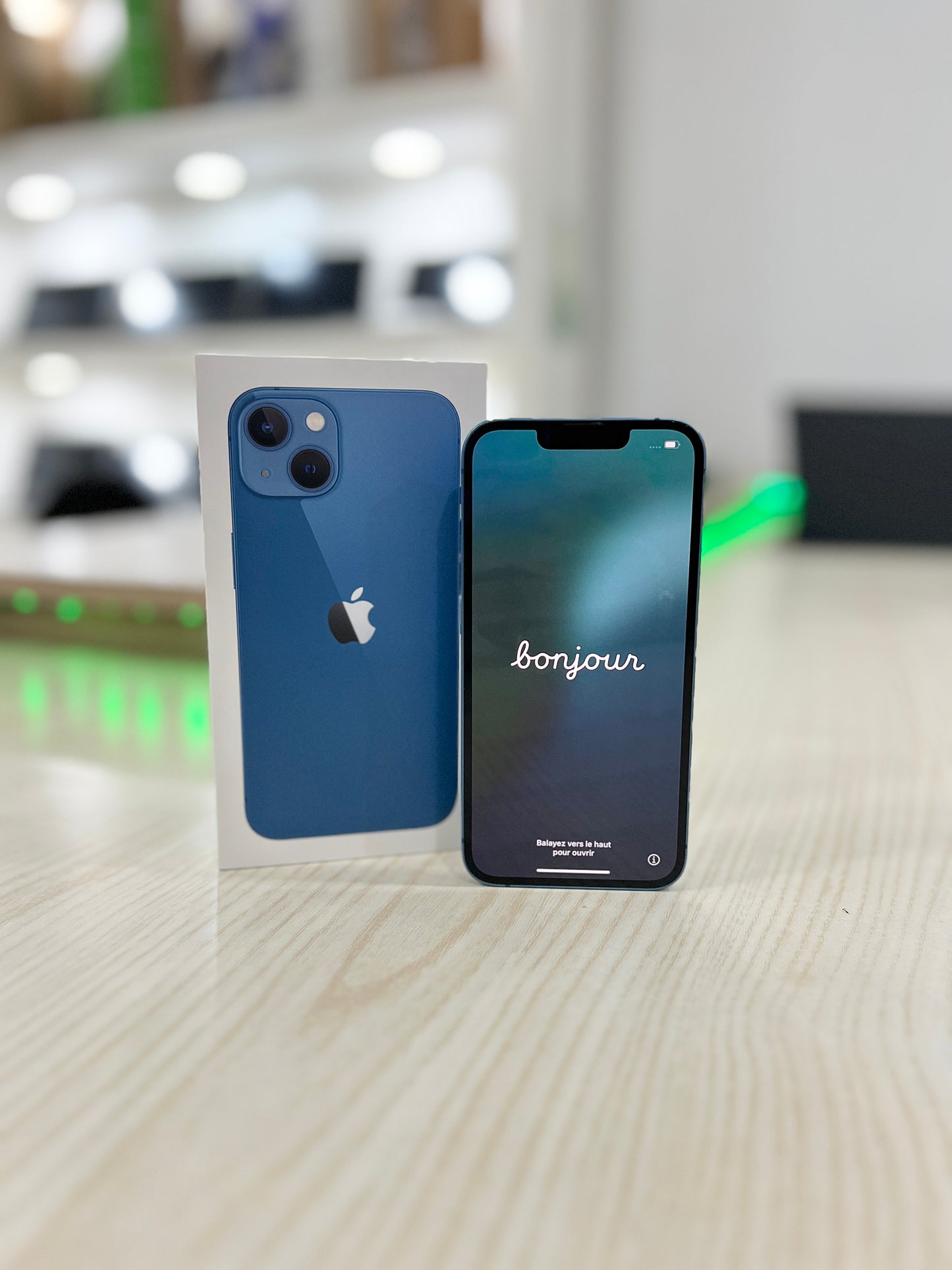 IPhone 13 simple - 128GB- couleur Bleu