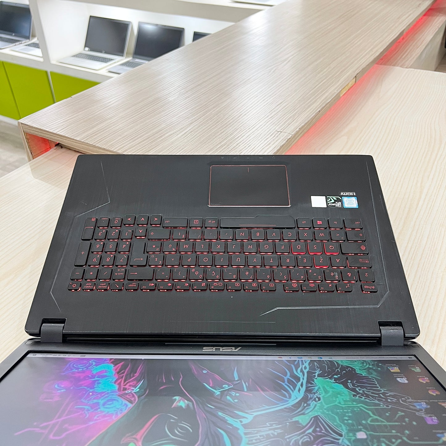 Gamer Asus GL753VD-  Core i5-7ème Génération - NVIDIA GeForce GTX 1050 4Go dédiée - 16Go DDR4 - 128Go SSD & 1 téra HDD - 15,6" FHD