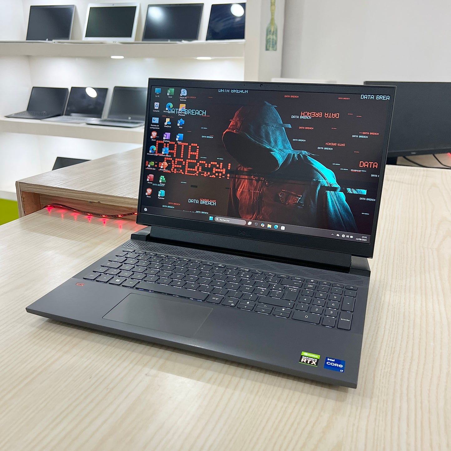 Gamer Dell G15 5520 - Core i7-12ème Génération - RTX 3060 6Go dédiée - 16Go DDR5 - 512Go SSD - 15,6" 120Hz