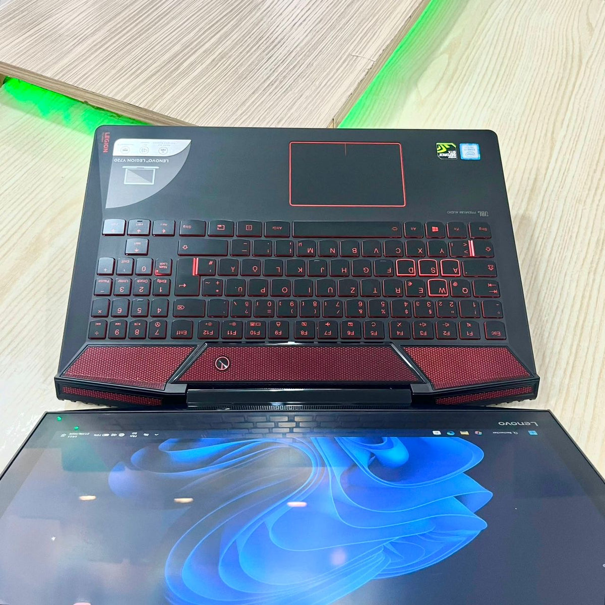 Lenovo Legion Y720 – i7 7ème génération / Nvidia GeForce GTX 1060 6Go dédiée/ 16Go RAM / 512Go SSD / ecran 15,6" FHD