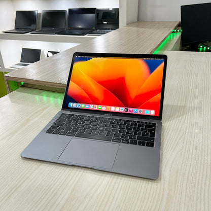 MacBook Air 2018 - Core i5- 08Go DDR3 - 256Go SSD - 13,3" Retina 2K
