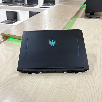 Gamer Acer Predator Hélios 300 PH315-53 - Core i7-10ème - NVIDIA GeForce RTX 2070 8Go dédiée - 16Go DDR4 - 1 Téra SSD - 15,6" FHD 144Hz