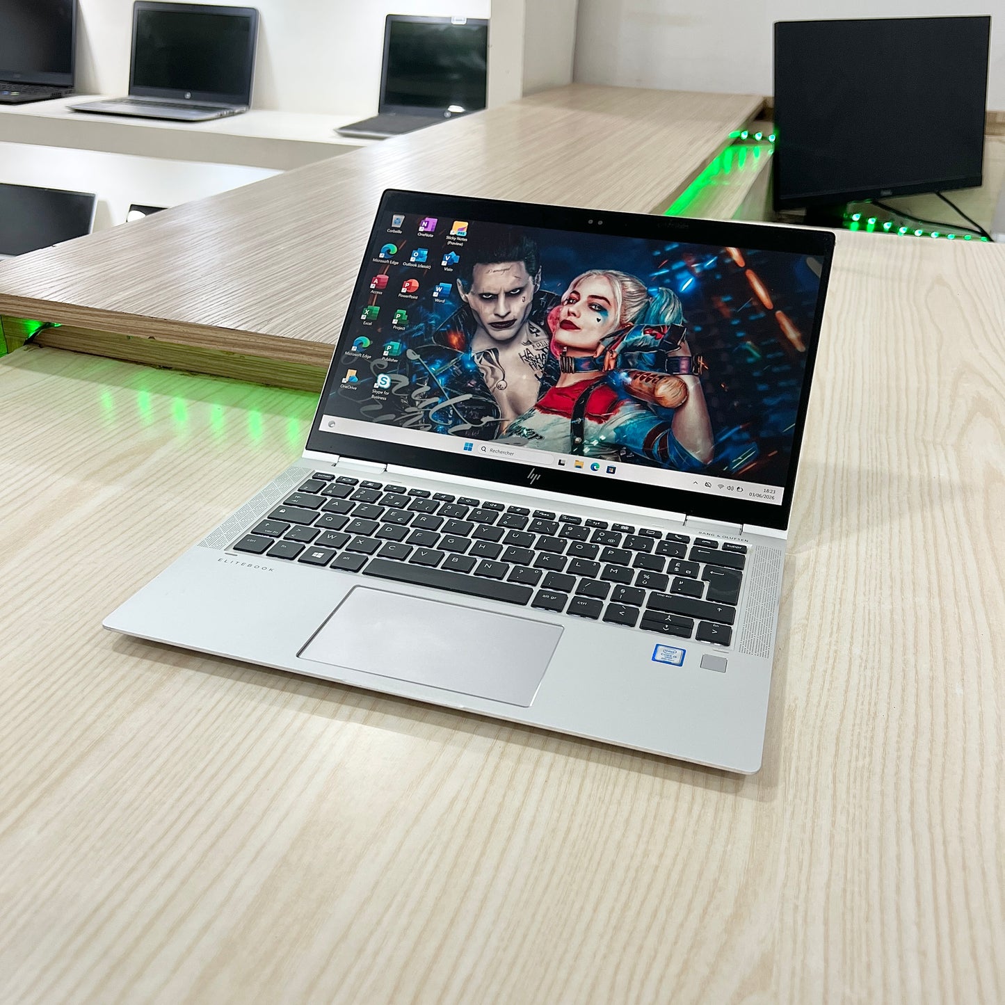 HP EliteBook x360 1030 G3 - Core i5-8ème - 08Go DDR4 - 512Go SSD - 13,3" FHD Tactile & pliable à 360°