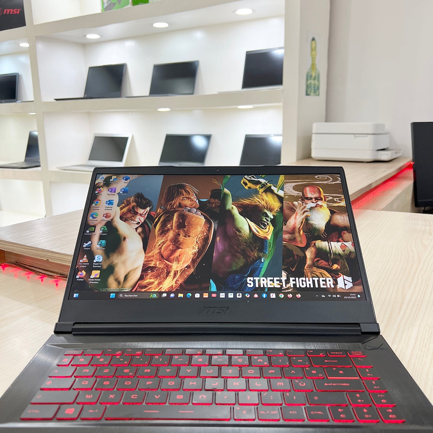 Gamer MSI GF65 10UE - Core i5-10ème Génération - RTX 3060 6Go dédiée - 16Go DDR4 - 512Go SSD - 15,6"FHD 144Hz