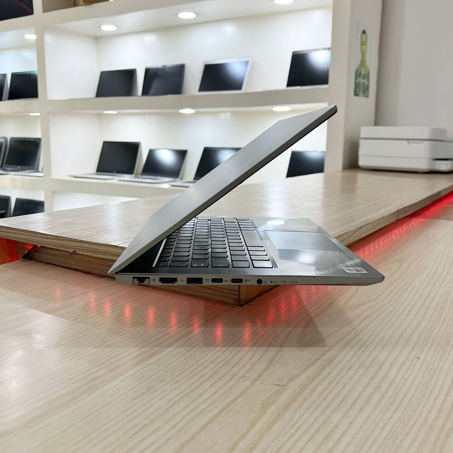 Lenovo thinkbook 20SL - core i5-10ème génération- 256Go SSD - 08Go DDR4 - 14" FHD