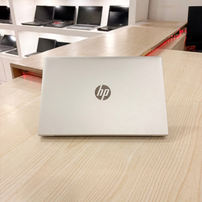 Hp Probook 445 G8 - AMd ryzen 3 5400U (core i5-11ème génération) génération)- 256Go SSD - 08Go DDR4 - 14" FHD