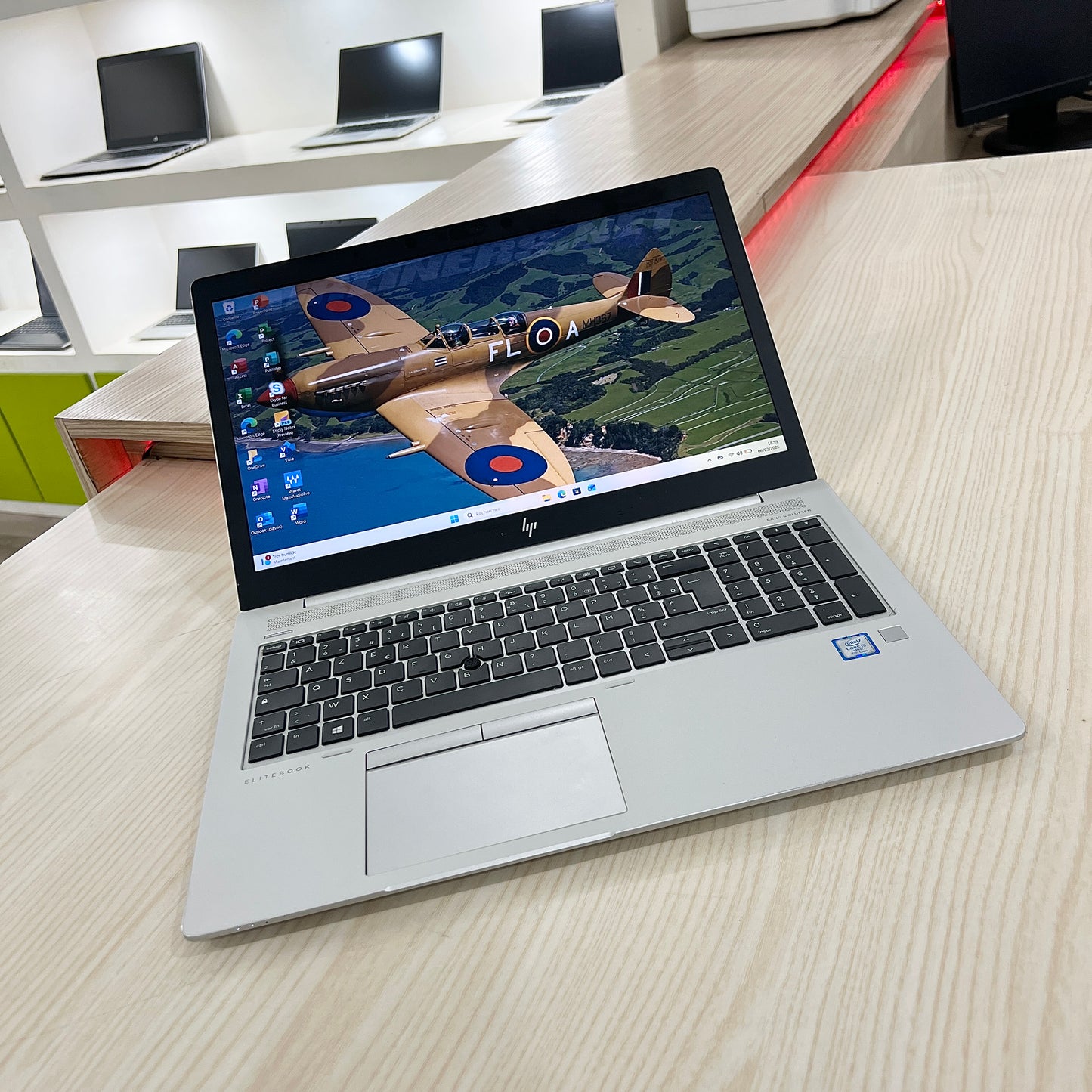 Mini Gamer Hp Elitebook 850 G5-  Core i7-7ème Génération - 08Go DDR4 - 256Go SSD - 15,6" FHD