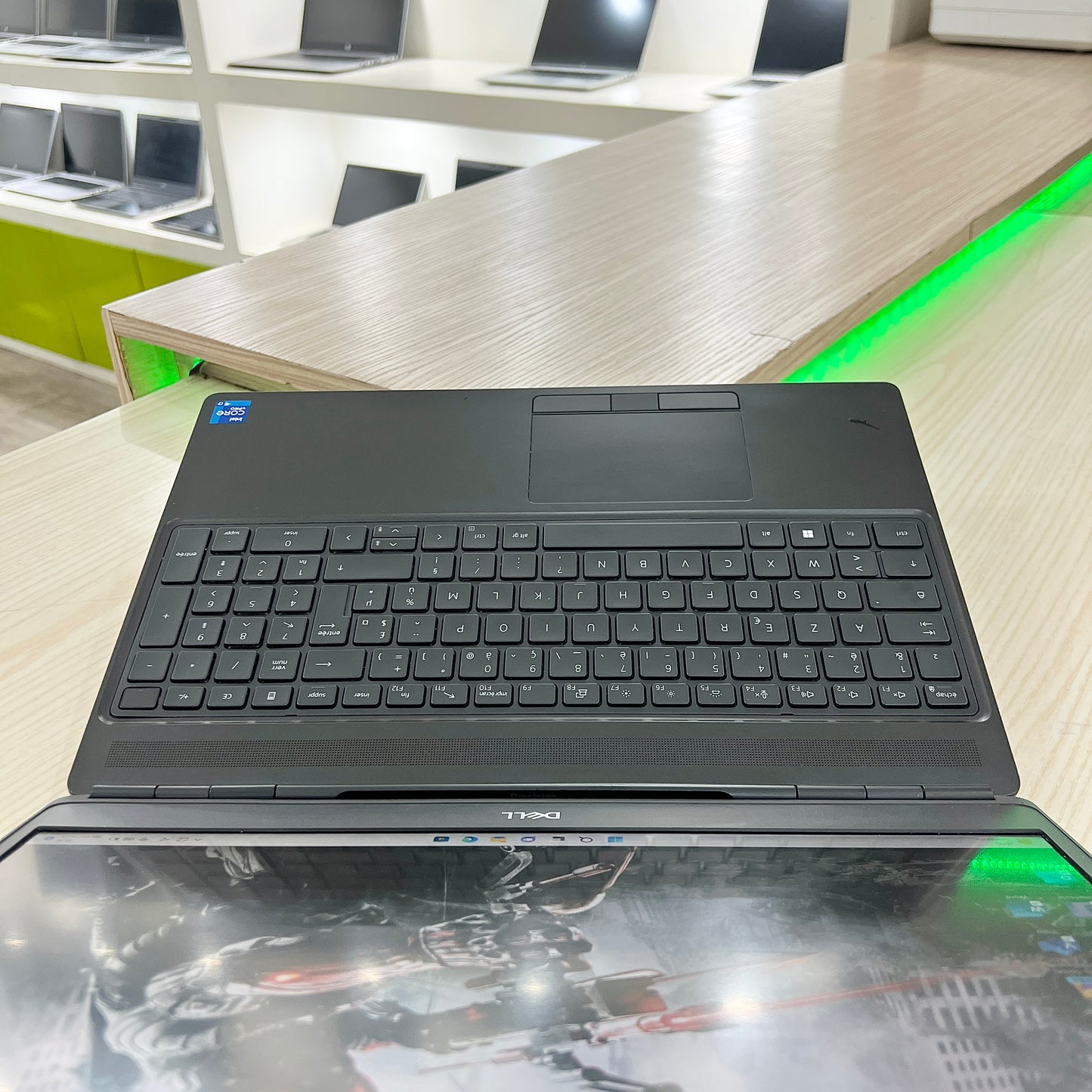 Gamer Dell Précision 7560
-  Core i7-11ème Génération - NVIDIA T1200 4Go dédiée - 32Go DDR4 - 512Go SSD - 15,6"FHD