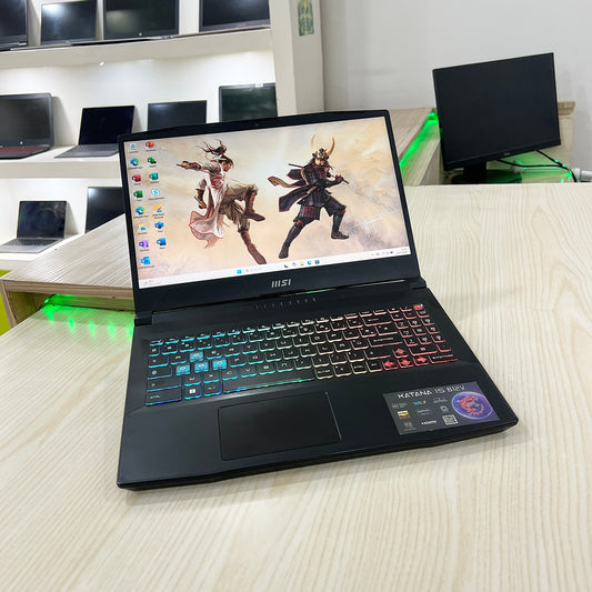 Gamer MSI Katana 15 B12VFK
-  Core i7-12ème Génération - RTX 4060 8Go dédiée - 16Go DDR5 - 512Go SSD - 15,6"FHD 144Hz