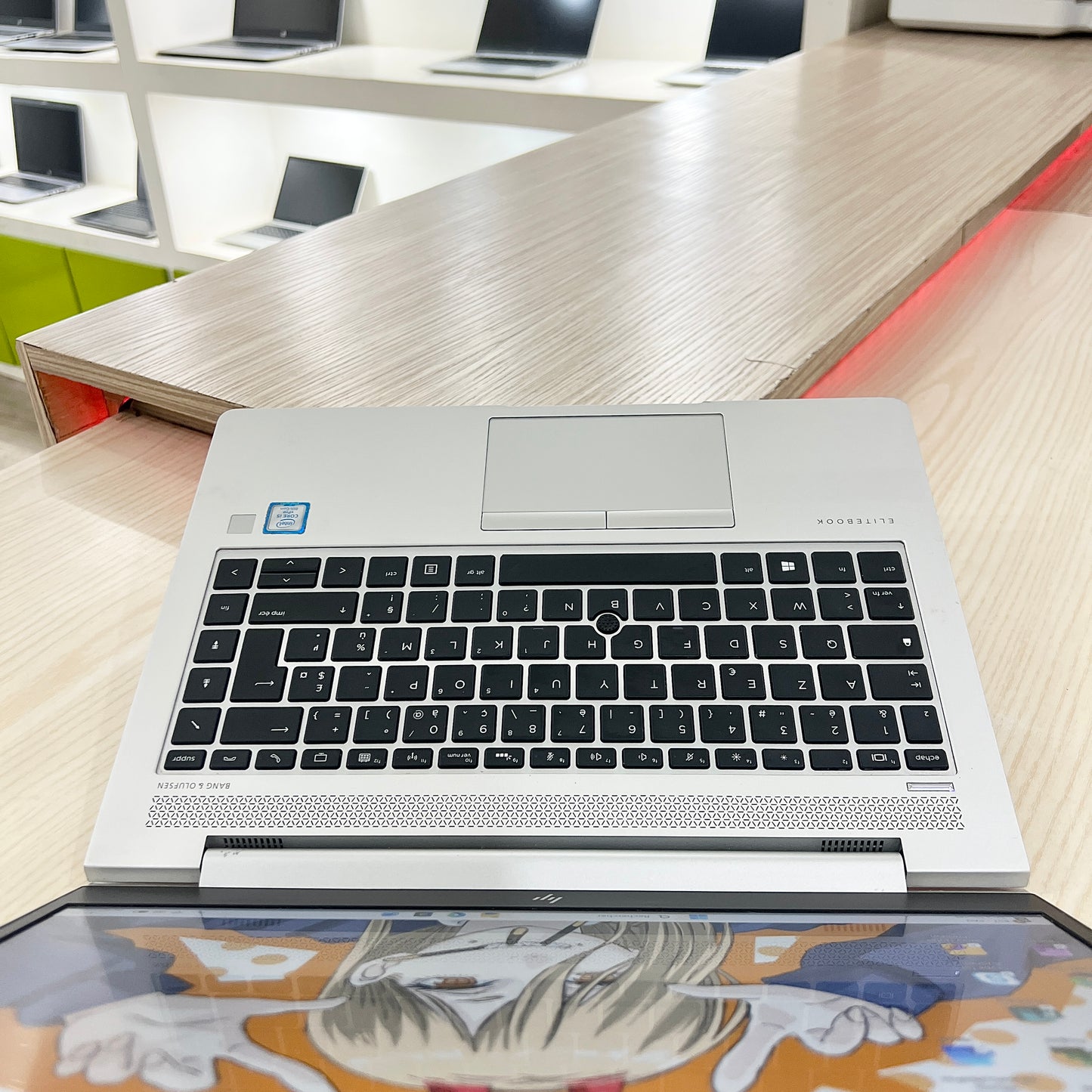 Hp elitebook 840 G5 - core i5-8ème génération- 256Go SSD - 08Go DDR4 - 14" FHD tactile