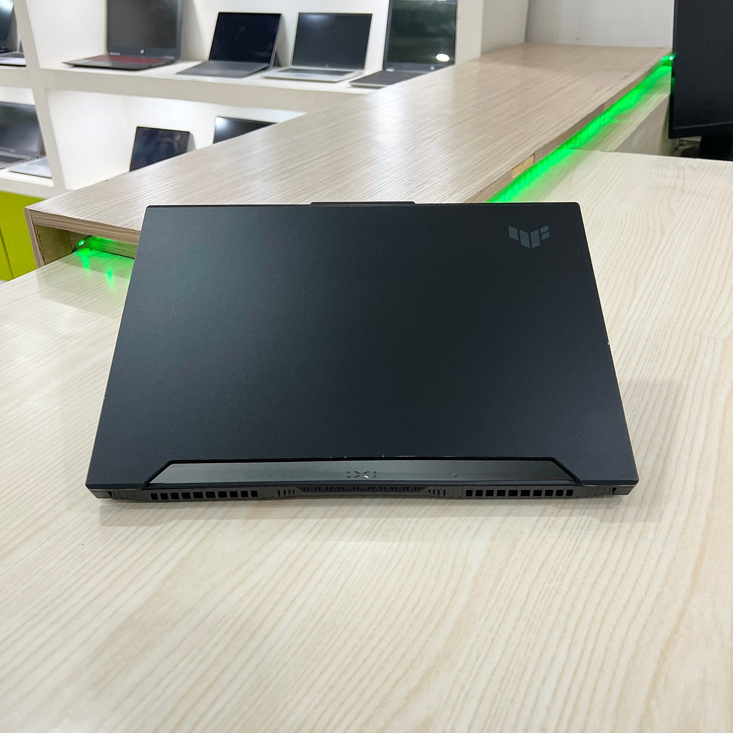 Gamer Asus TUF F15 FX517ZR   -  Core i7-12ème Génération - RTX 3070 8Go dédiée - 16Go DDR5 - 512Go SSD - 15,6"FHD 144Hz