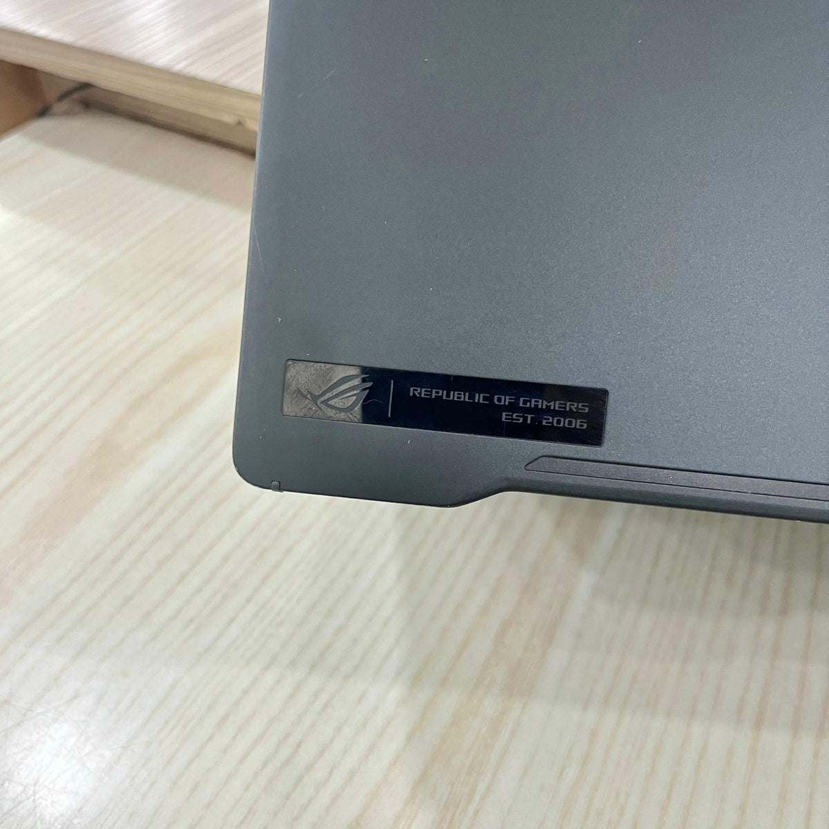 Gamer Asus Rog Zephyrus G14 GA401IV Amd Ryzen 9 4900HS (Core i9 10ème) Gén, GTX 2060 6Go dédiée, 16Go DDR4, 1 Téra SSD, 14" FHD 120Hz