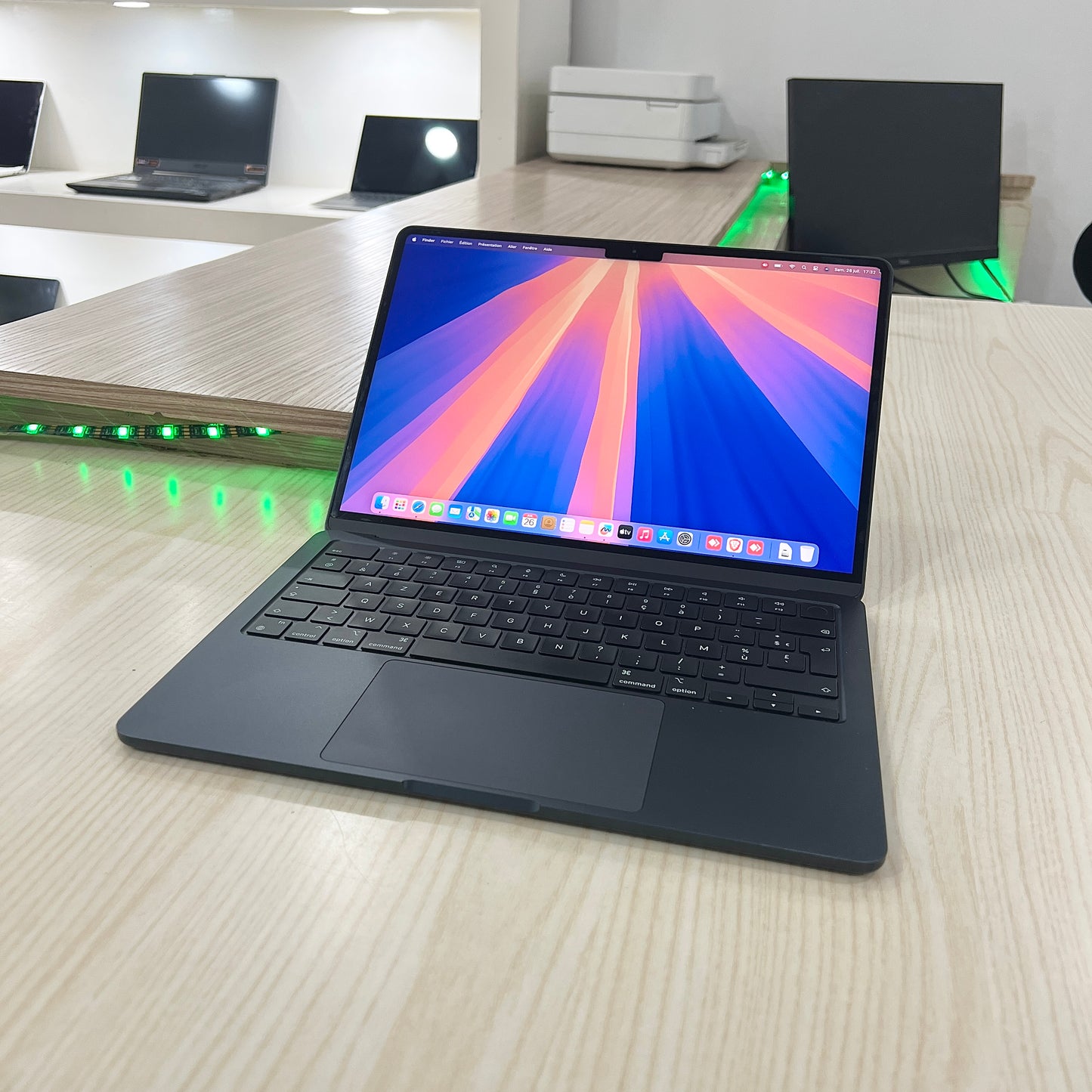 MacBook Air année 2022- Puce M2 - 08Go DDR4- 256Go SSD - 13,6" 2K