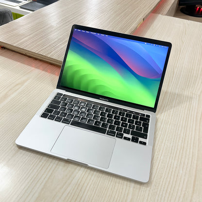 MacBook Pro année 2020 avec Touchbar - Core i5 - 08Go DDR3- 250Go SSD - 13,3" 2K 500 nits + True Tone (Copie)