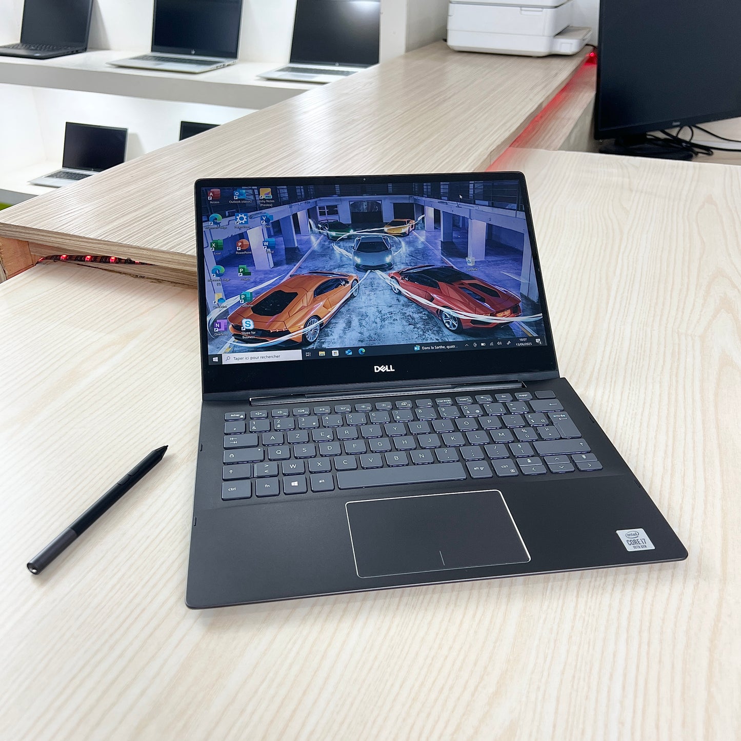 Dell Inspiron 7390 - Core i7-10ème - 16Go DDR4 - 256Go SSD - 14" FHD tactile