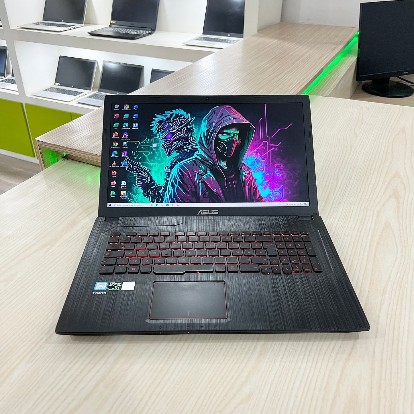 Gamer Asus GL753VD-  Core i5-7ème Génération - NVIDIA GeForce GTX 1050 4Go dédiée - 16Go DDR4 - 128Go SSD & 1 téra HDD - 15,6" FHD