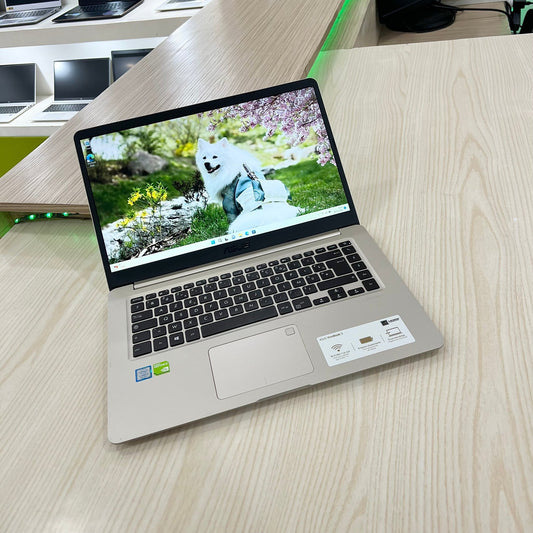 Mini Gamer asus UX510UNR-  Core i5-8ème Génération - GeForce MX150 2Go dédiée - 12Go DDR4 - 128Go SSD & 1 Téra HDD - 15,6" FHD