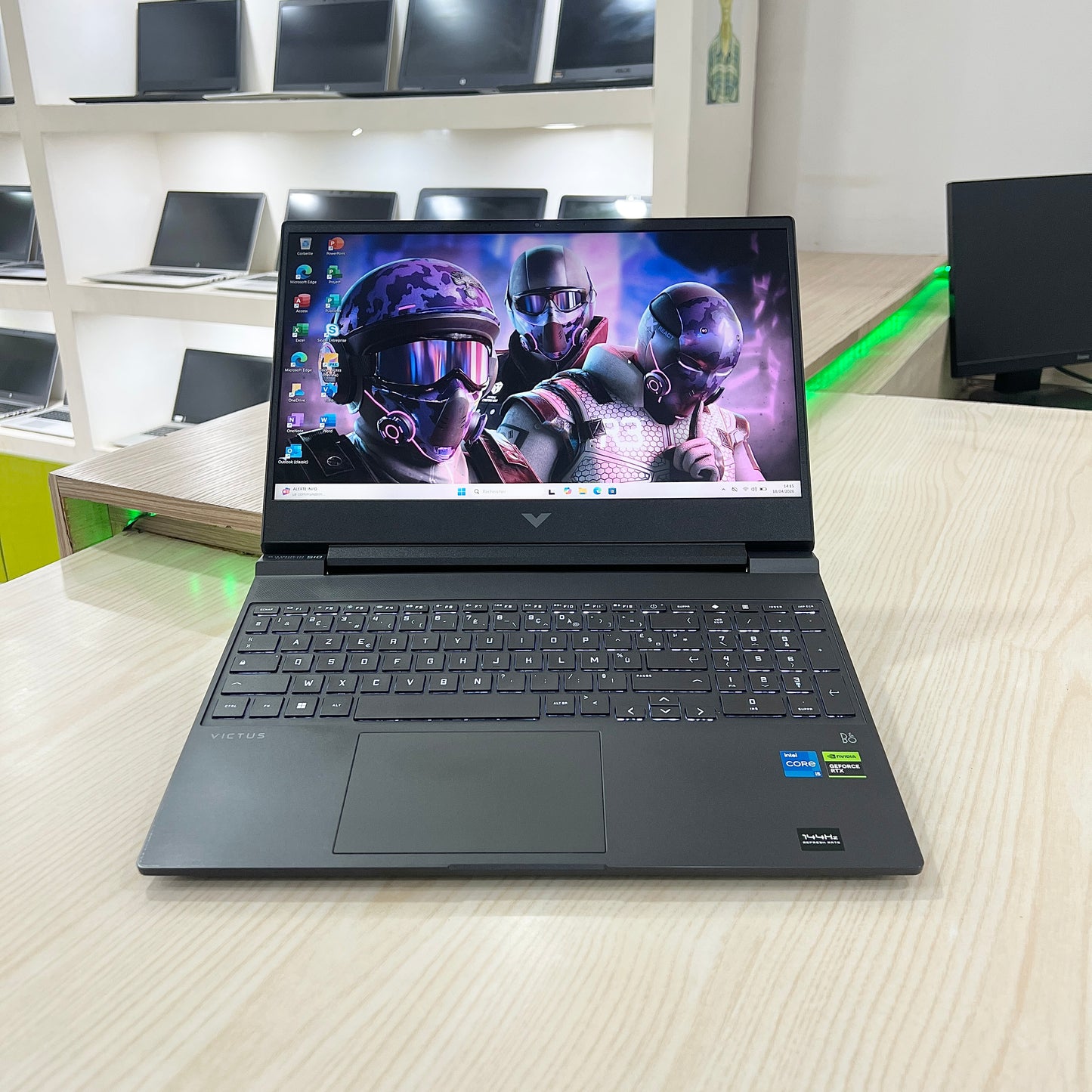 Gamer HP victus laptop 16-fa1xxx Core i5-12ème Génération RTX 4050 6Go, 16Go DDR4, 512GB SSD, 15,6" 144Hz