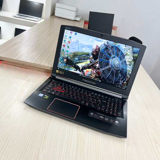 Gamer Acer Predator G3-572
 -  Core i7-7ème Génération - GTX 1060 6Go dédiée - 16Go DDR4 - 256Go SSD & 1 Téra HDD - 15,6" 144Hz