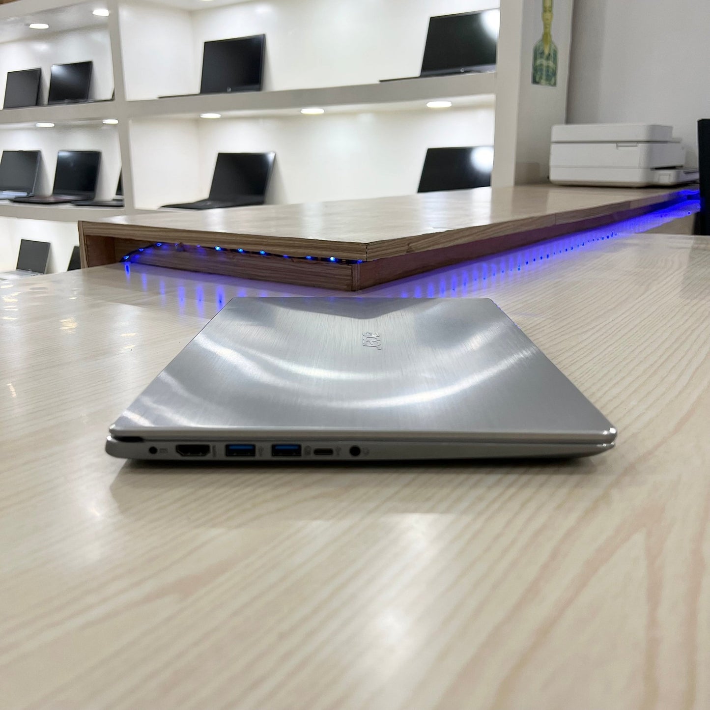 Acer Swift - Core i5-10ème - 512Go SSD - 8Go DDR4 - 14" FHD