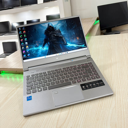 Gamer Acer Predator Triton PT314-51s- Core i5-11ème - NVIDIA GeForce RTX 3060 6Go dédiée - 16Go DDR4 - 512Go SSD - 14" FHD 144Hz