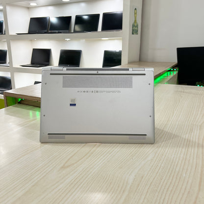 HP EliteBook x360 1030 G3 - Core i5-8ème - 08Go DDR4 - 512Go SSD - 13,3" FHD Tactile & pliable à 360°