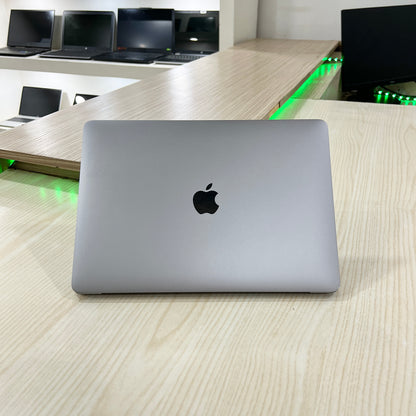 MacBook Air 2018 - Core i5- 08Go DDR3 - 256Go SSD - 13,3" Retina 2K