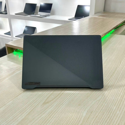 Gamer Asus Rog Zephyrus G14 GA401IV Amd Ryzen 7 4800HS (Core i7 10ème) Gén, GTX 2070 6Go dédiée, 16Go DDR4, 1 Téra SSD, 14" FHD