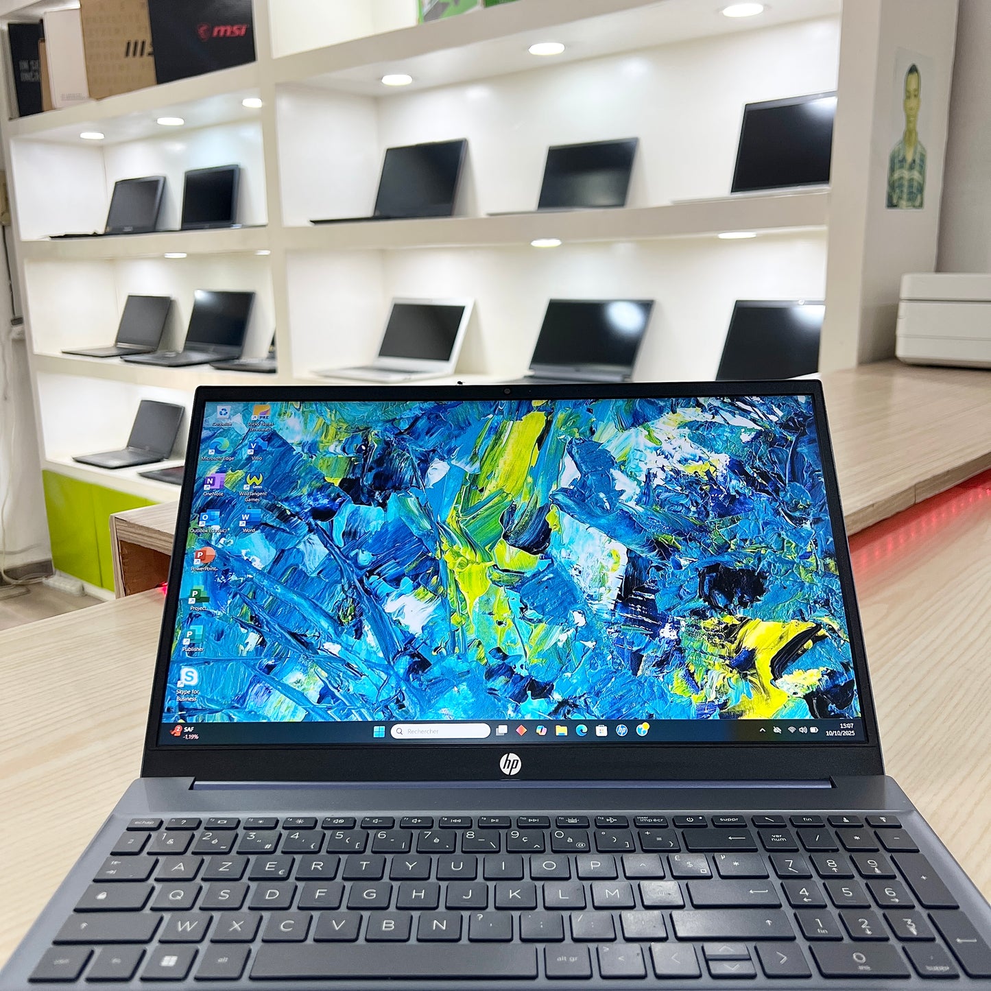 Hp pavilion laptop 15-eg2xxx
 - Core i5-12ème génération - 512Go SSD - 16Go DDR4 - 15,6" FHD